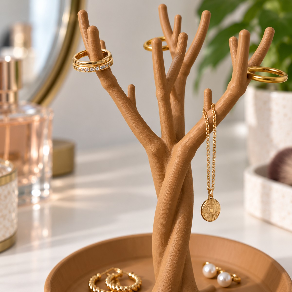 Arbre à bijoux tressé sur coupelle