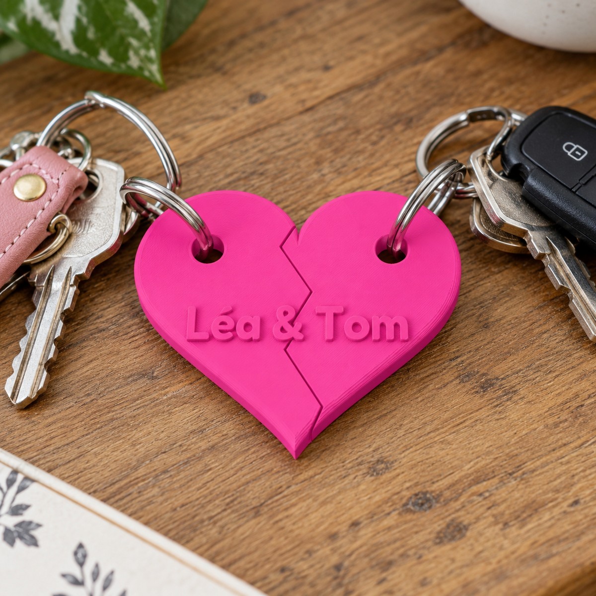 Duo de porte-clés cœur à partager, prénoms gravés